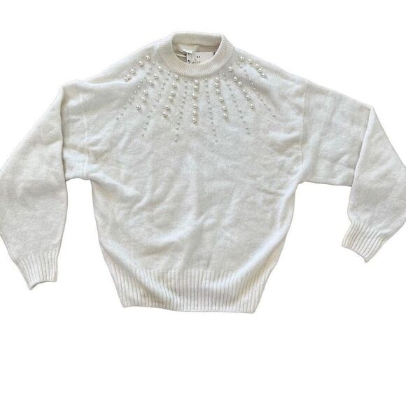 NWT Cream Sweater w/ Faux Pearl Detail Cozy Pullover Crewneck 80s style XS F21 - Picture 1 of 4